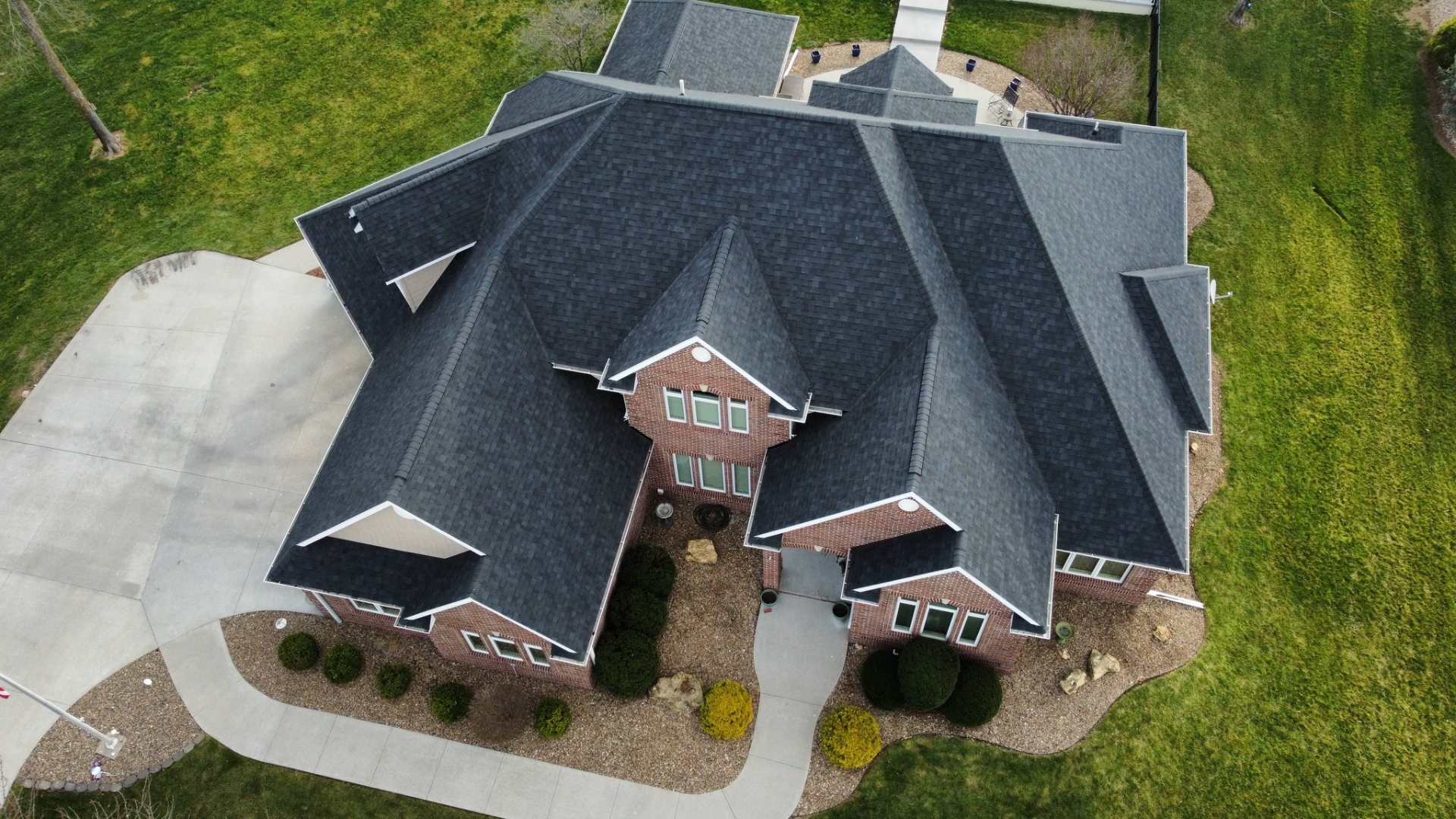Residential roof replacement by Blue Ox Roofing